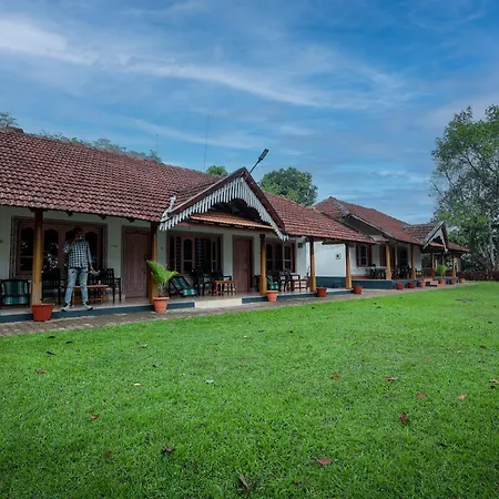 Prakruthi Home Stay Sollebail Exterior photo