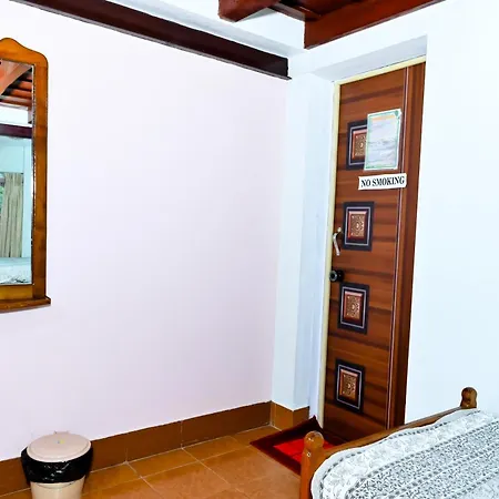 Prakruthi Home Stay Sollebail Exterior photo