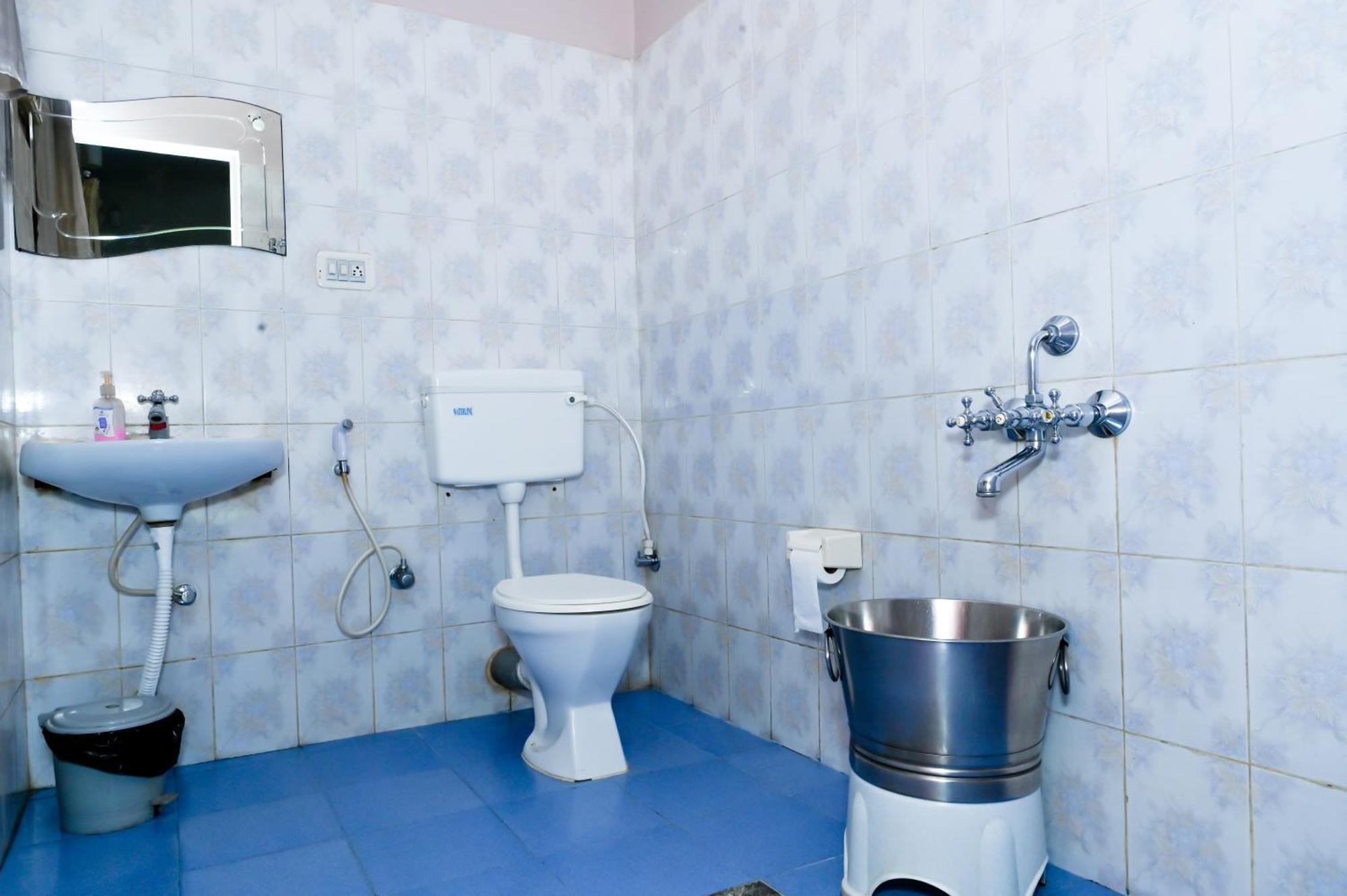 Prakruthi Homestay *