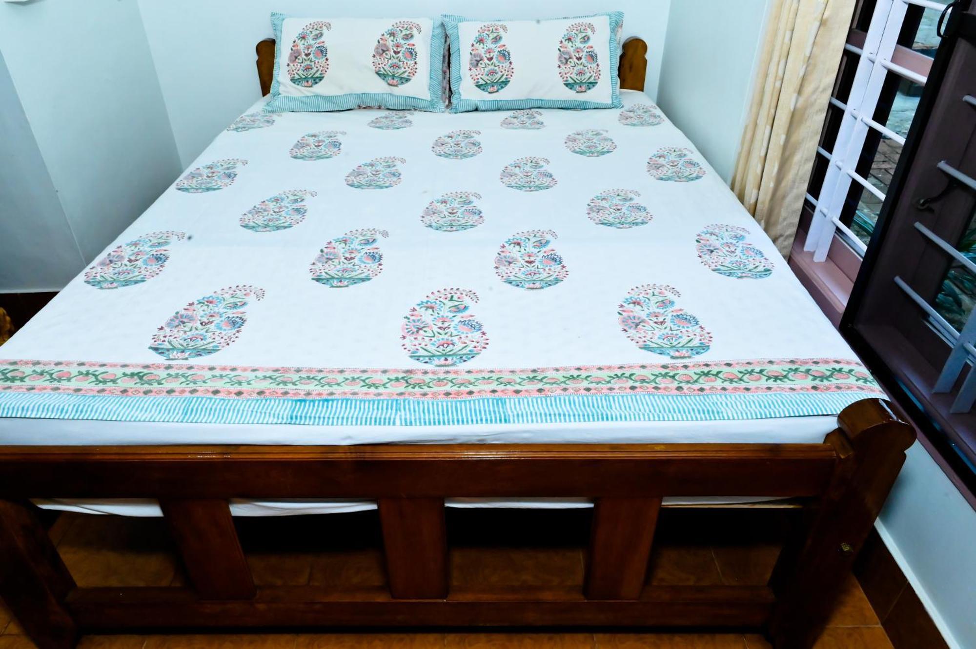 Prakruthi Homestay *