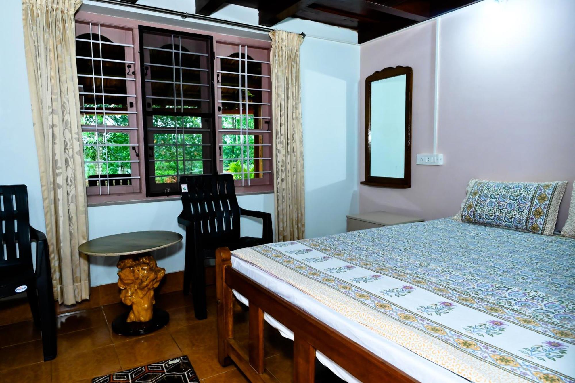 Prakruthi Homestay *
