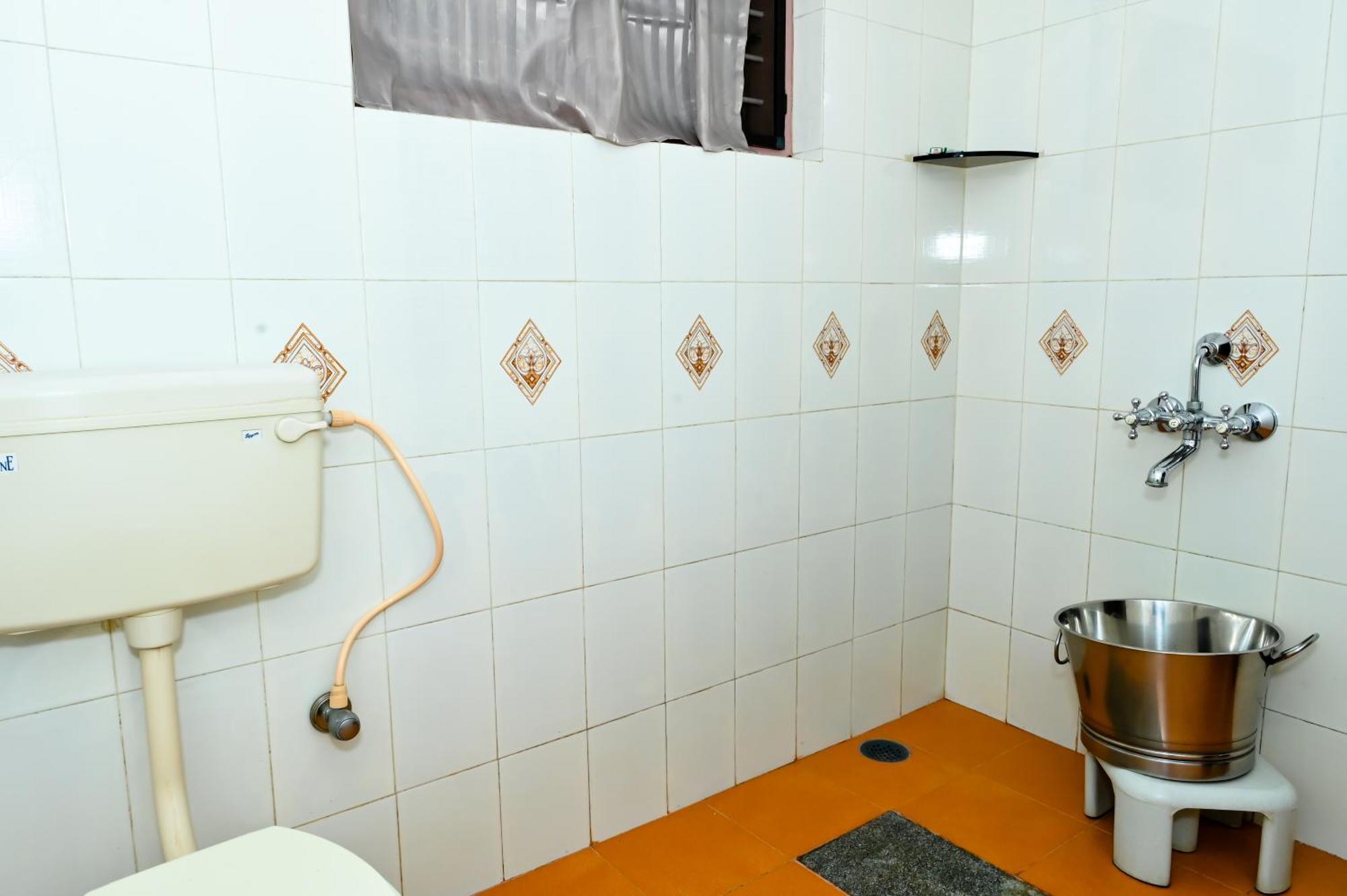 Prakruthi Homestay *
